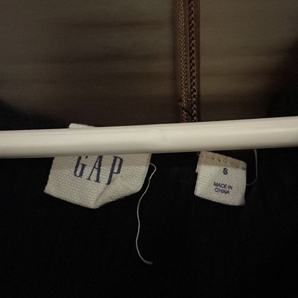 GAP Black Ribbed Sweater - Picture 3 of 5